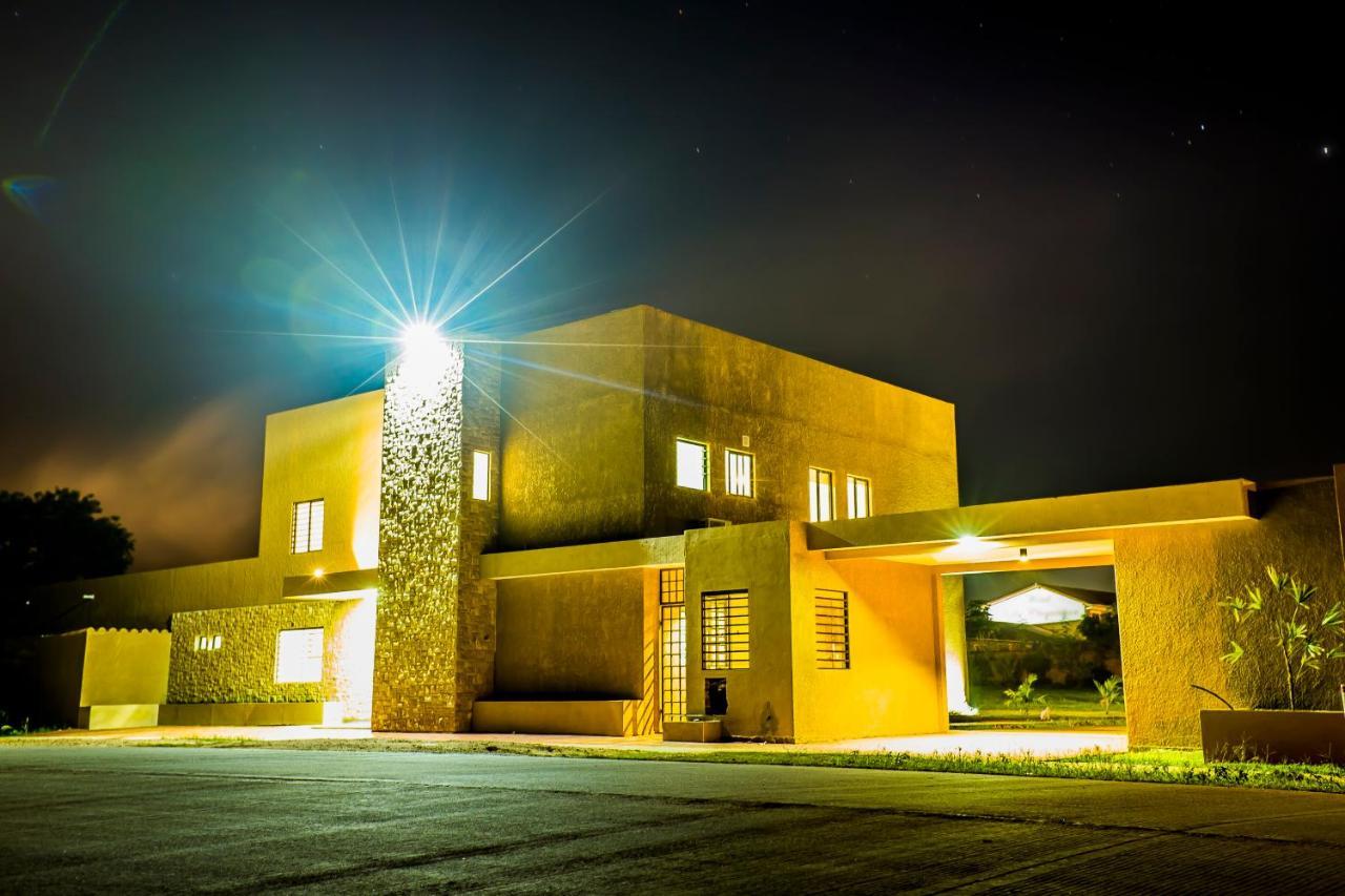 El Suto Apart Hotel San José de Chiquitos Exterior foto